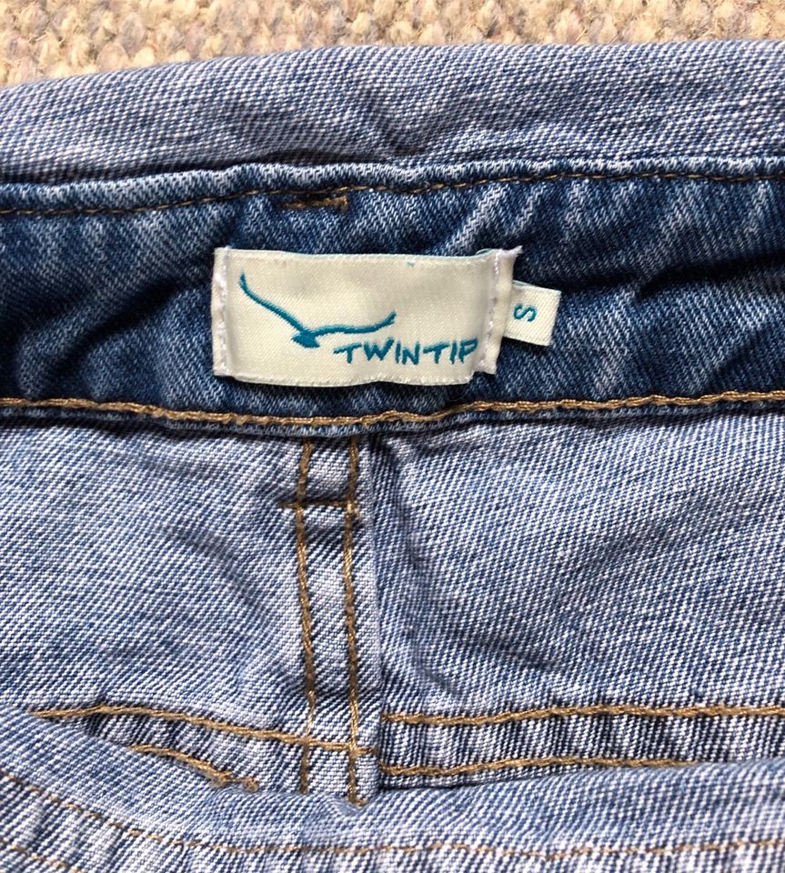 Latz- Jeans Marke: „Twin-Tip“ in Thüringen - Jena | eBay Kleinanzeigen ist  jetzt Kleinanzeigen