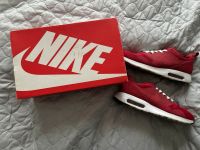 Nike Air Max Tavas rot in 41 Niedersachsen - Garbsen Vorschau