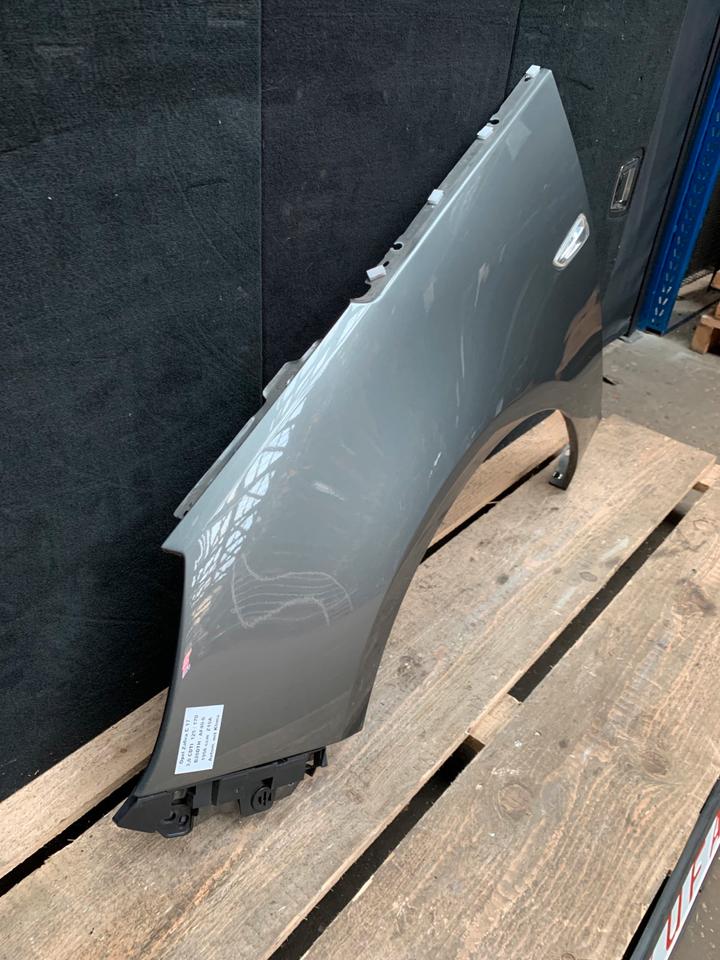 Opel Zafira C Kotflügel vorne links Z10A Quarzgrau Met. Fender in Harrislee
