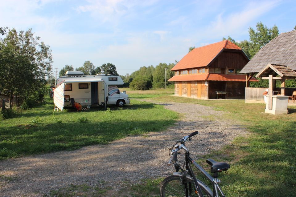 Camping mitten im Naturpark Lonjsko Polje Lonja Zentralkroatien in München