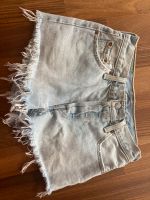 Levi’s 501 Shorts jeansshorts hot pants jeans w23 used Style xs Baden-Württemberg - Weingarten Vorschau