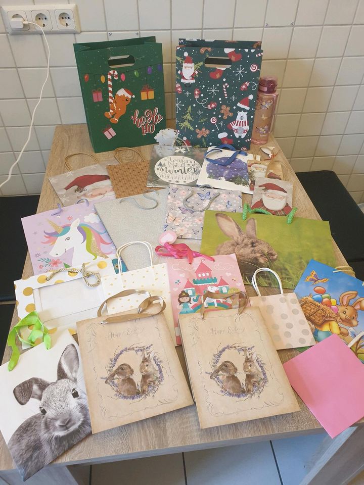 Geschenktüten Paket❣ in Wiesbaden