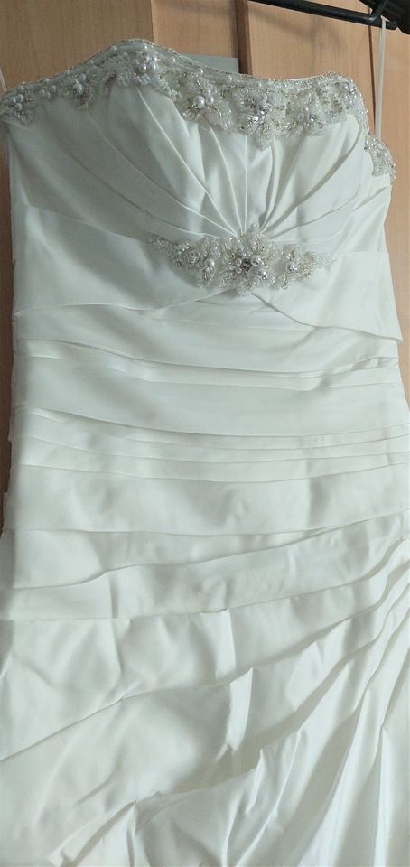 Hochzeitskleid Brautkleid, Spitze Perlen, hell ivory - 3 Gr. in 1 in Brandenburg an der Havel