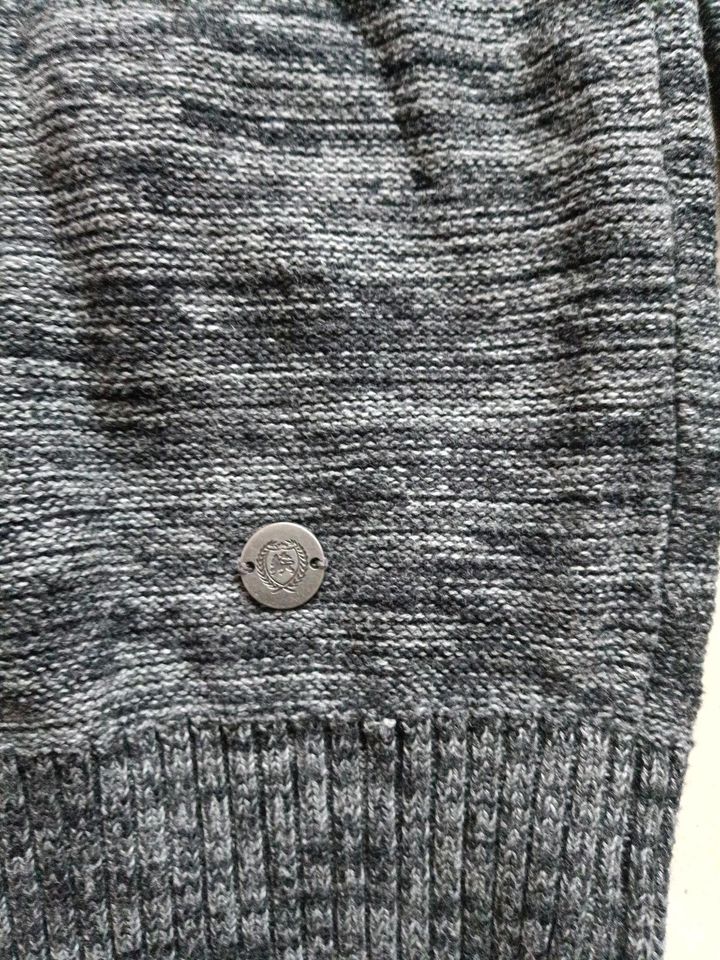 Strickjacke von Lerros gr.L in Tastrup