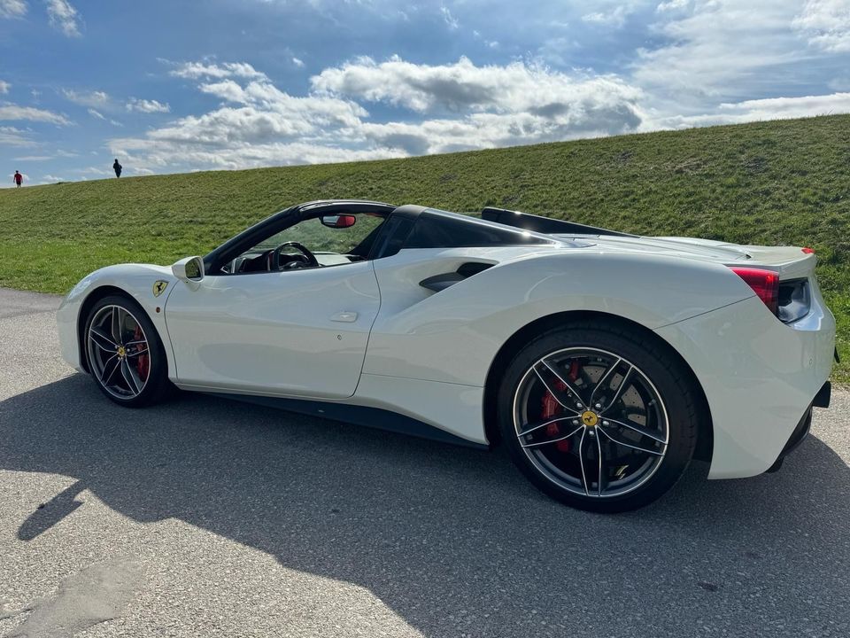 Ferrari 488 Spider Spider in Passau