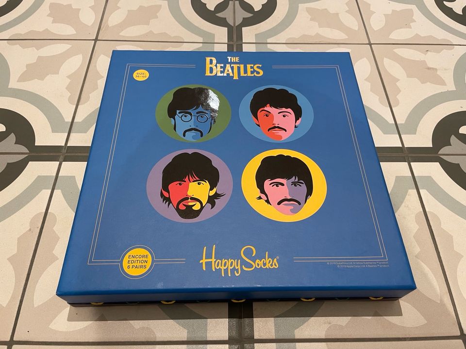 Box Happy Socks x Beatles (ohne Socken) in Köln