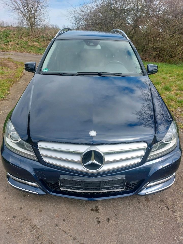 Mercedes-Benz C300 T CDI 4-Matic BlueEfficiency in Merenberg