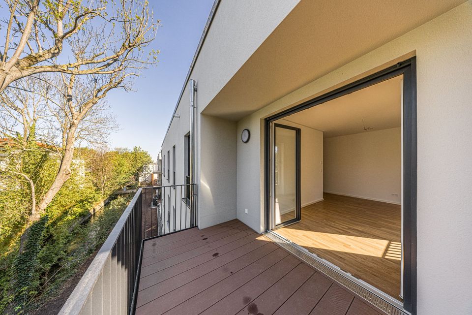 Großzügiger 5-Zimmer-Wohntraum mit Fußbodenheizung, Balkon und Terrasse -  ideal für Familien in Erfurt