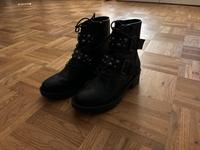 Siefeletten Damen 38 Schwarz Leder / Ankle Boots Frankfurt am Main - Dornbusch Vorschau