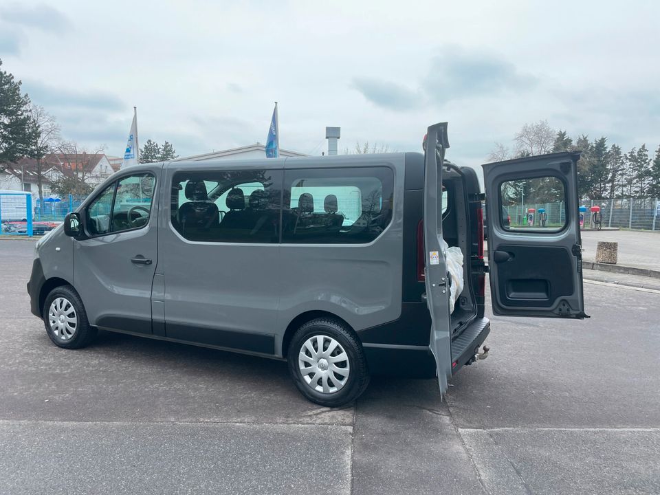 Opel Vivaro B 1.6 BiTurbo L1H1 2,7t (9xSITZER*AHK*NAVI*TEL) in Raunheim