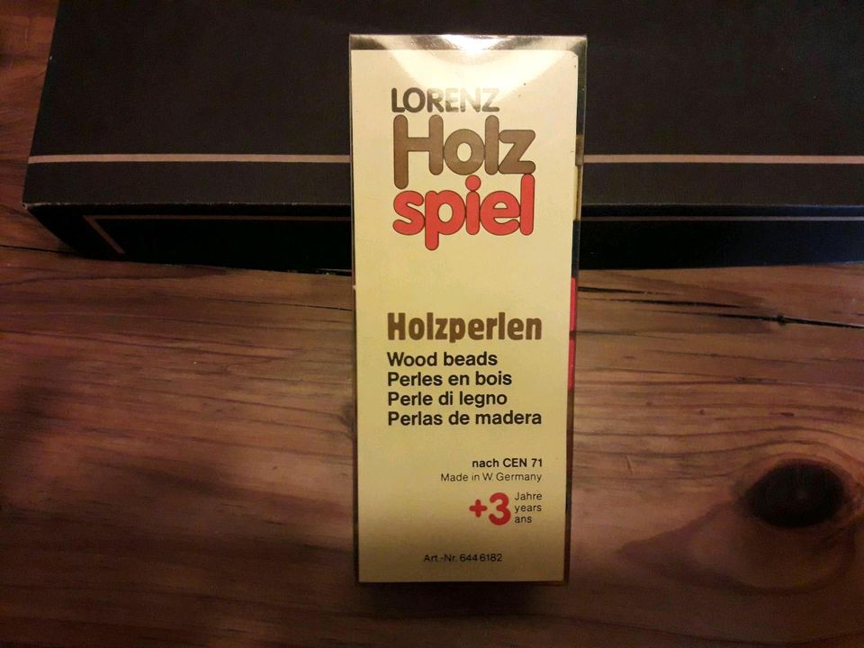 Lorenz Holzspiel Holzperlen in Teisendorf