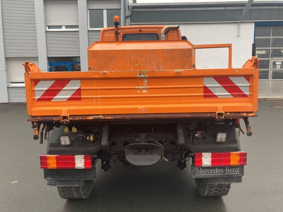 Mercedes-Benz Mercedes Benz Unimog U 20 in Hagelstadt