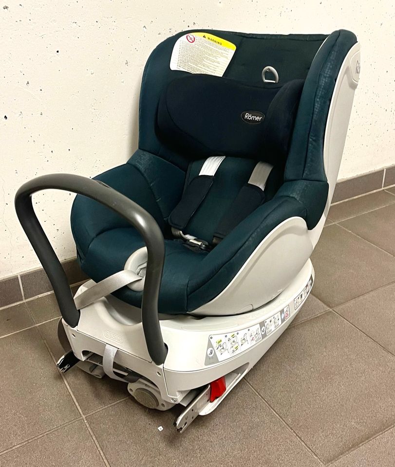 Britax Römer Dualfix 360° Kindersitz Reborder drehbar Isofix in Ichtershausen