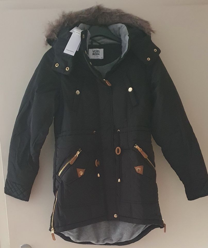 Mantel Vero Moda Kapuze schwarz Gr.XS NEU in Göttingen