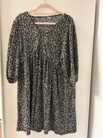 Kleid gemustert beige schwarz Bayern - Peiting Vorschau
