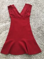 GUESS Kleid Spitze Hochzeit Braut Trauzeugin rot S NEU m Etikett München - Trudering-Riem Vorschau