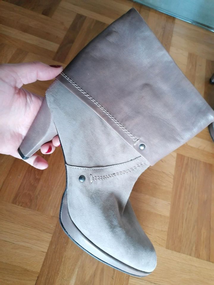 Peter Kaiser Größe 39,5 Pumps Stiefeletten beige Neu in Eschwege