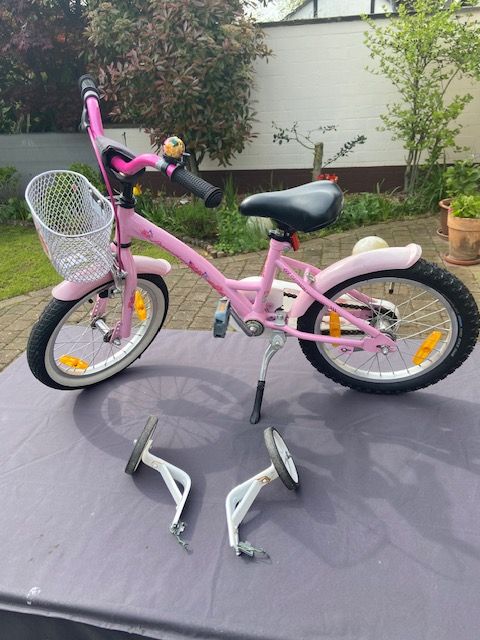 Kinder-Fahrrad mit Stützräder 16 Zoll Farbe Pink in Wiesbaden
