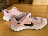 Nike Kinder Laufschuhe Revolution 6 rosa Größe 35 Niedersachsen - Rastede Vorschau