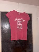 Rosa T-Shirt mit weißen Print Boarding 5 Gr. M Sachsen - Herrnhut Vorschau