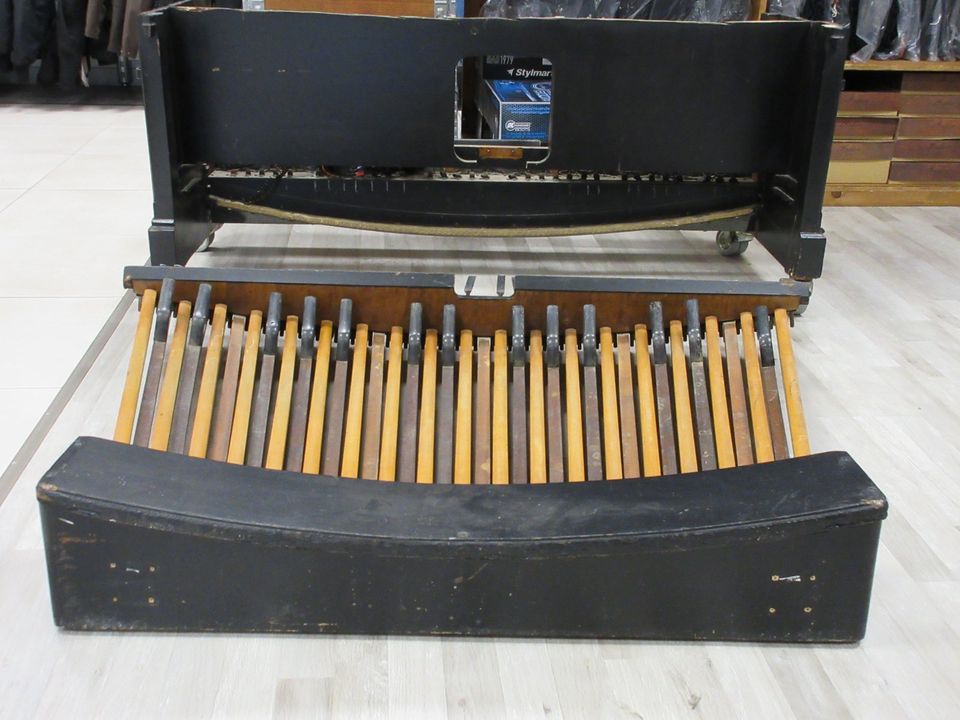 Hammond RT3 Fussbass (AGO) incl. Röhren-Tongenerator in Hanau