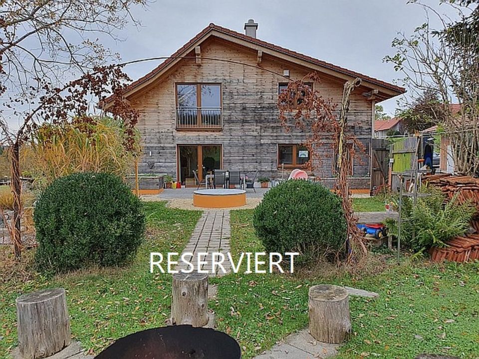 Neuwertige Doppelhaushälfte umgeben von Wiesen und Felder in einem Ortsteil von Altusried • keine Käuferprovision in Altusried