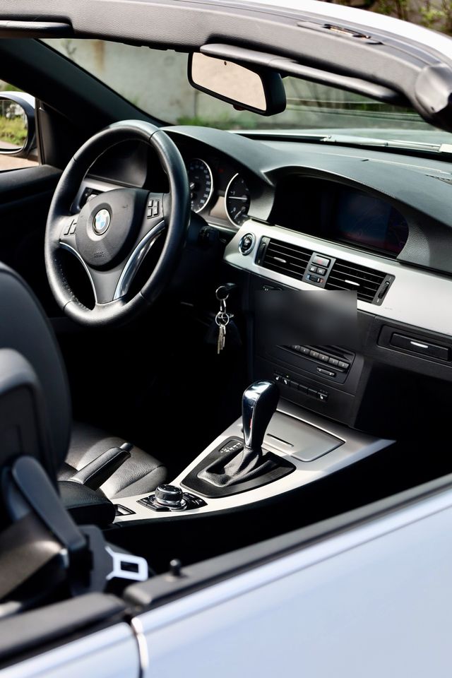 BMW 320d Cabriolet | 1 Vorbesitzer | TÜV neu | Leder Automatik in Merzig