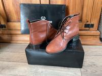 Stiefelette in Leder Nordrhein-Westfalen - Minden Vorschau
