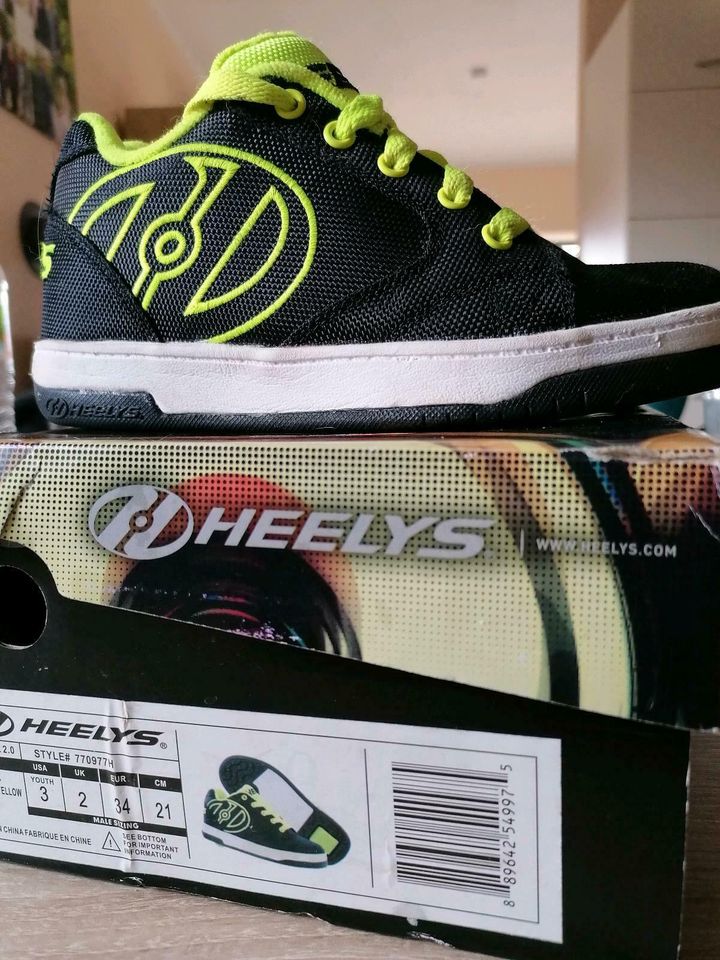 Original Heelys Sneaker Gr. 34, Rollschuhe in Voigtstedt