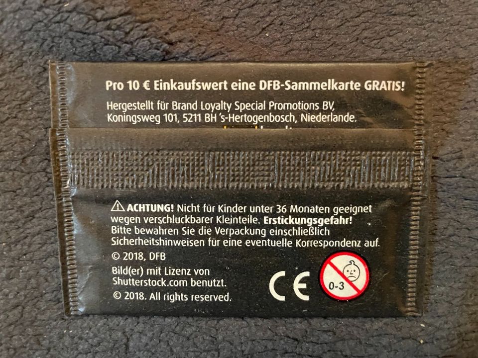 15 REWE DFB-Sammelkarten 2018 Tüten noch verschweißt in Hamburg