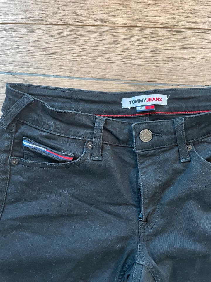 Damenjeans Marc O’Polo, Tommy Hilfiger, Calvin Klein in Eichendorf