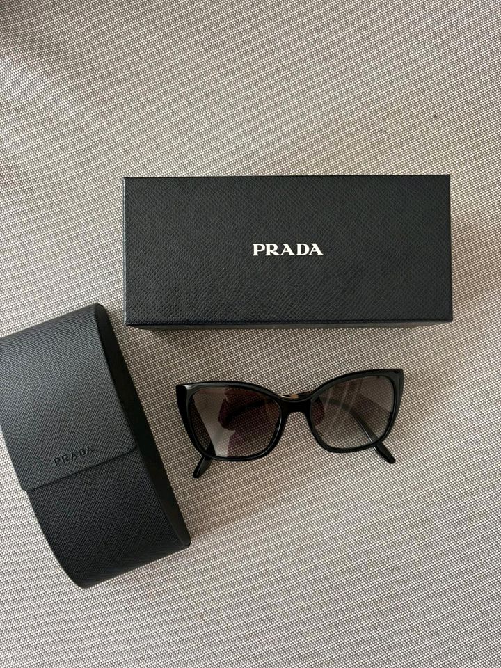 Prada Sonnenbrille in Bonn