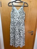 Kleid BANANA REPUBLIC schwarz weiß Plissee Size 6 S 36 midi Blume Hessen - Langen (Hessen) Vorschau