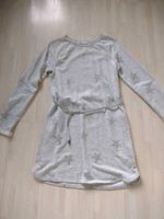 H&M: Kleid in grau mit Sternen Größe 170 Nordrhein-Westfalen - Haan Vorschau
