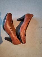 Pumps High Heels Echtleder braun Tamaris (38) Nordrhein-Westfalen - Ratingen Vorschau