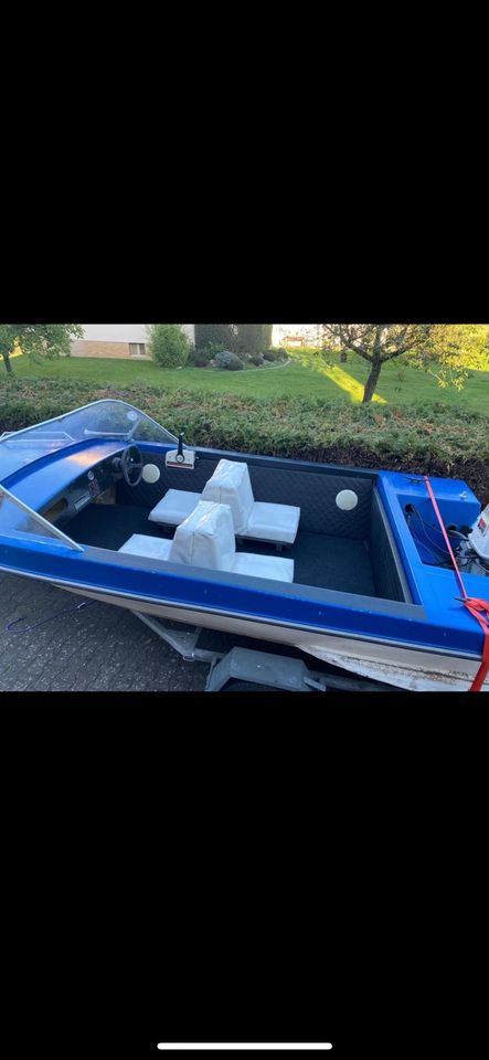 Motorboot mit 70 PS Außenborder und Trailer in Hessisch Oldendorf