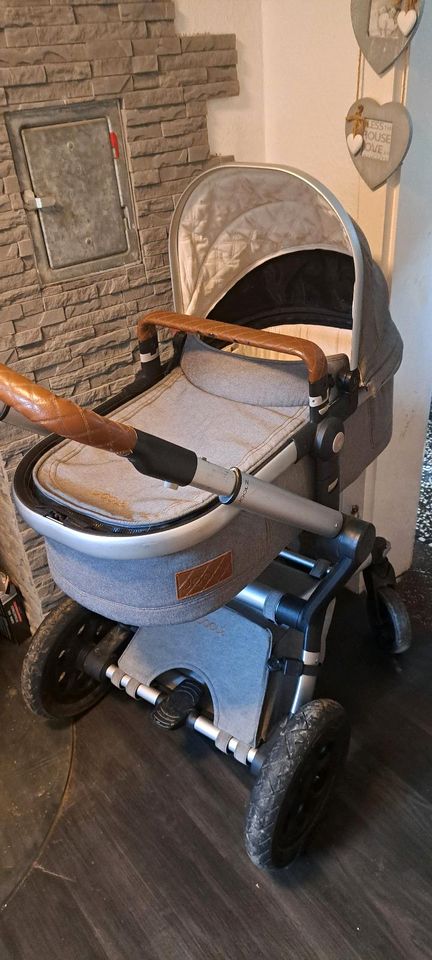 Joolz Kinderwagen + Buggy in Willingshausen