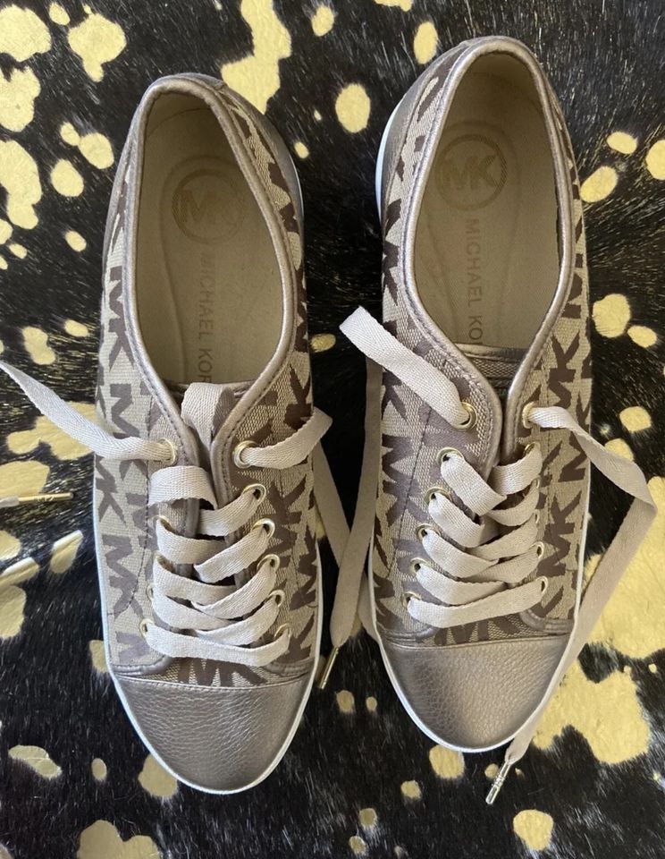 Neue Michael Kors Sneaker Schuhe in 39,5 in Bochum