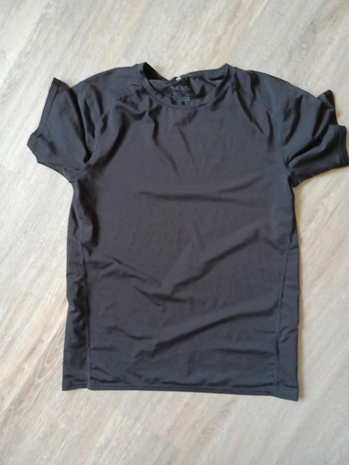 Jungen Sport T-Shirt H&M Größe 170 schwarz Sport Shirt in Hiddenhausen