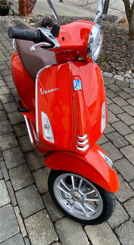 Vespa Primavera 50 4T Orange Garantie bis 03/25 150km in Wangen im Allgäu