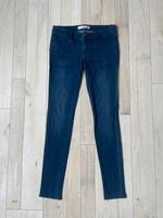 Neuwertige Basic Hollister Jeggings in 26/29 Wuppertal - Elberfeld Vorschau