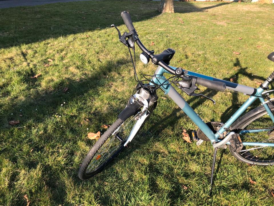 Herren Fahrrad Cross Trekking 28‘‘ Btwin Riverside Shimano Gear in Hagen