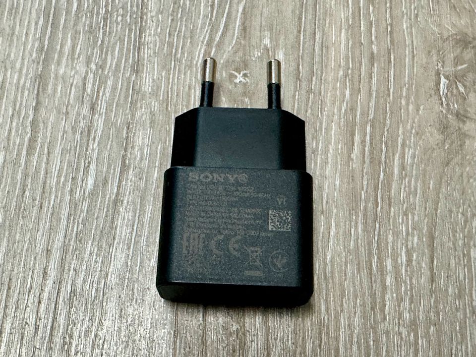 Sony Travel Adapter / Netzteil / Ladegerät AC-0061–EU 5.0V 1500mA in Wetter (Ruhr)