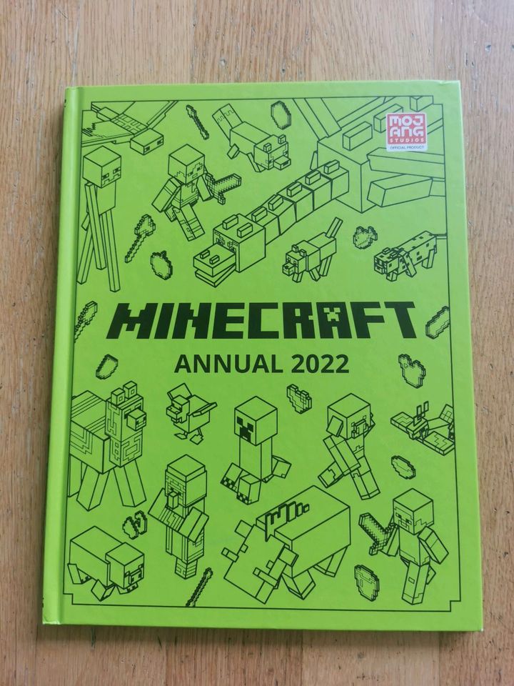 Minecraft Annual Handbuch 2022 auf englisch in Düsseldorf