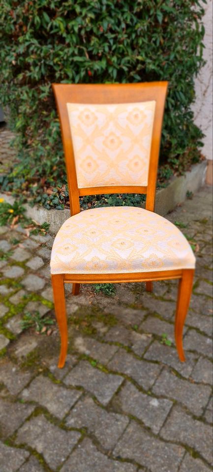 Stuhl, Stilmöbel, Einzelstück in Müllheim