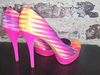 High Heels pink rosa gelb Mega Gr. 39 Catwalk Niedersachsen - Delmenhorst Vorschau