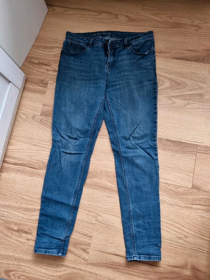 Girlfriend C&A Jeans 40 top Zustand in Leutkirch im Allgäu