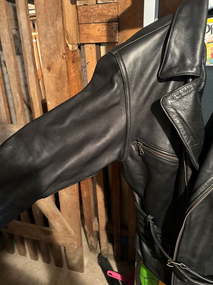 Biker Motorrad Lederjacke Schwarz Größe (M) Made in Italy in Neustadt an der Weinstraße