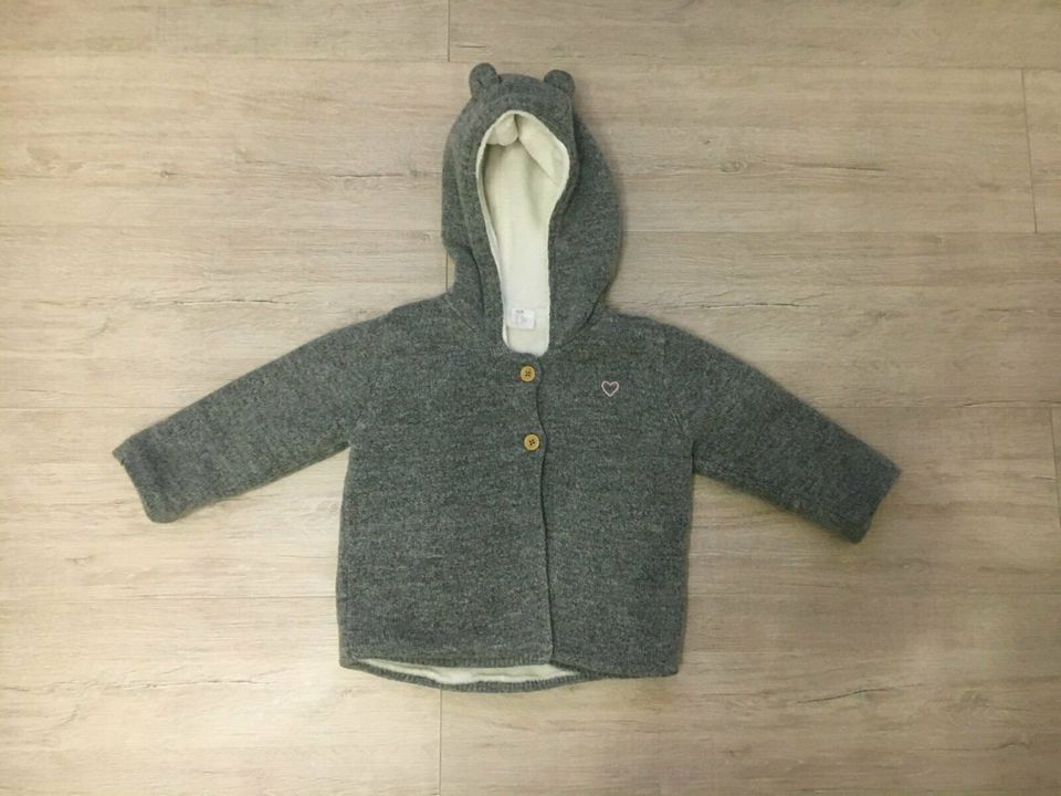 Cardigan ° Jacke mit Kapuze und Teddy-Innenfutter ° Gr. 92 ° H&M in Östringen