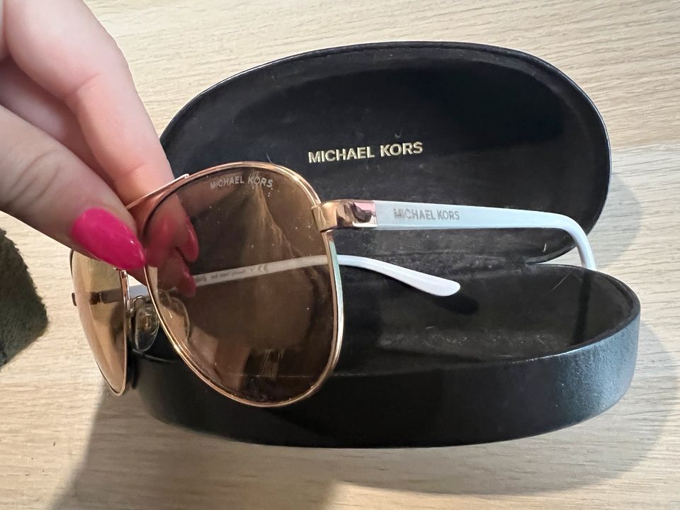 Michael Kors MK Brille Sonnenbrille Pilotenbrille Gold Sommer in Schönefeld